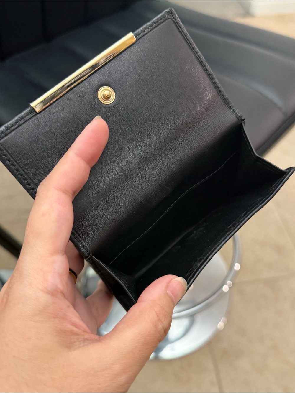 Vintage Gucci | Guccissima Bifold Wallet - Picture 3 of 7